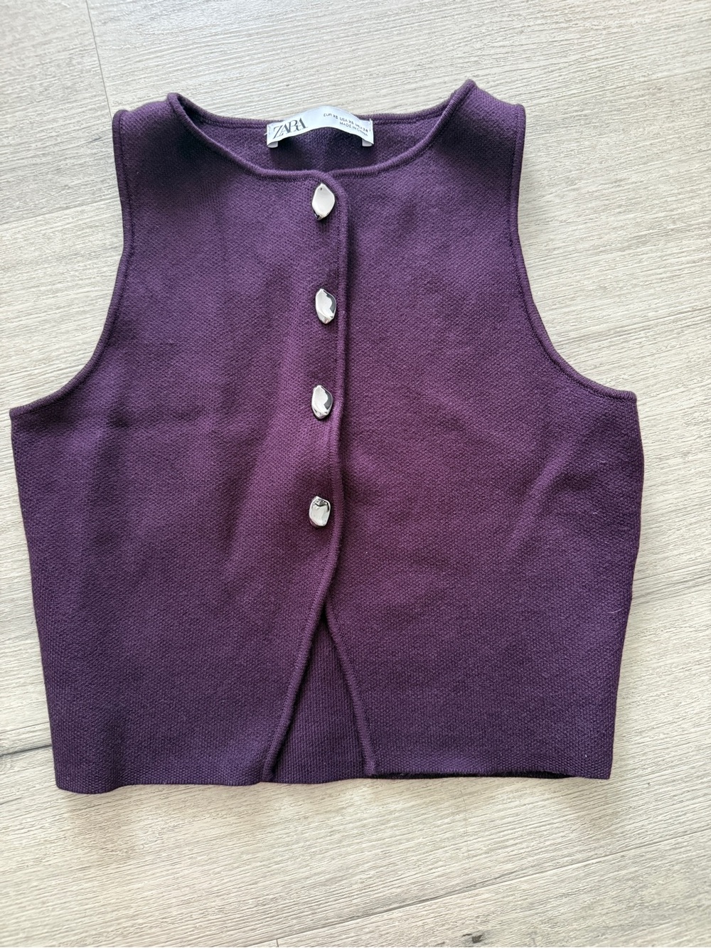 Zara Plum Sleeveless Button-Front Knit Crop Top